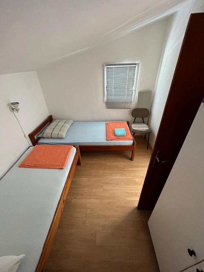 Apartments Tea Karlobag Εξωτερικό φωτογραφία