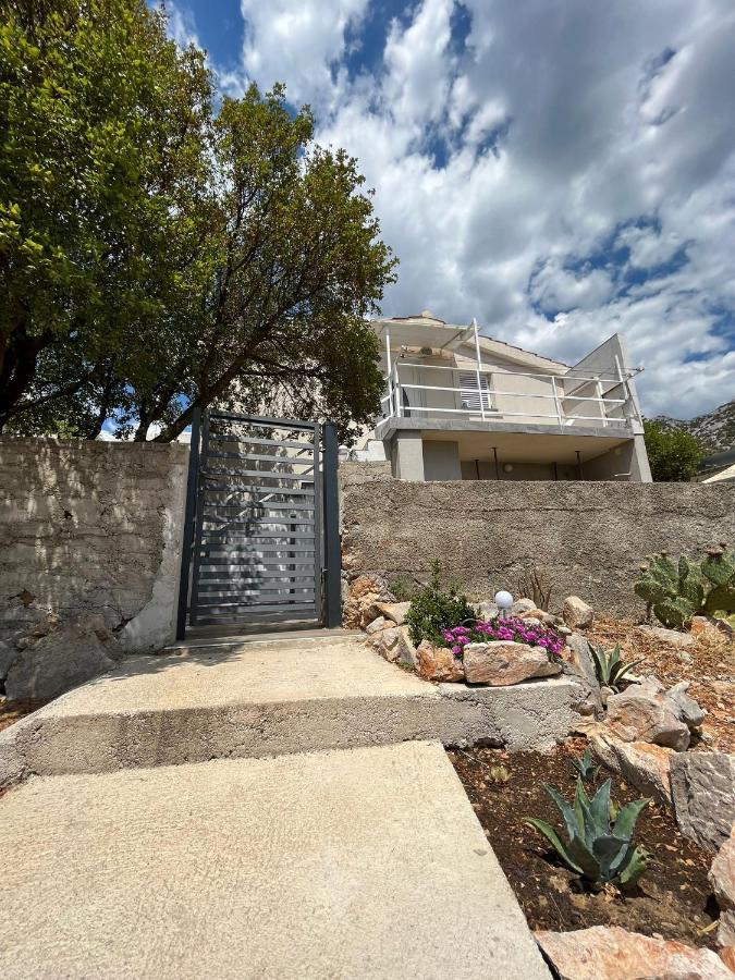 Apartments Tea Karlobag Εξωτερικό φωτογραφία